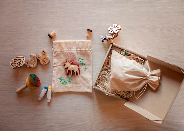 Colecţie de kituri lunare